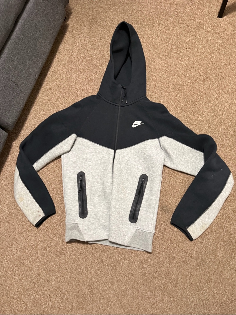 Nike Two-Tone Black & Gray Hooded Zip Jacket